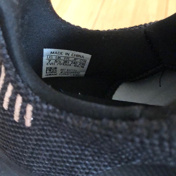 Adidas Swift Run✨🖤 - Picture 4 of 7